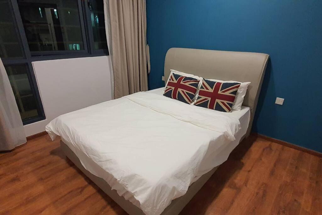 Lovely Jazz 1 3Bedrooms With 2 Card Lv9 Kuching Exterior photo